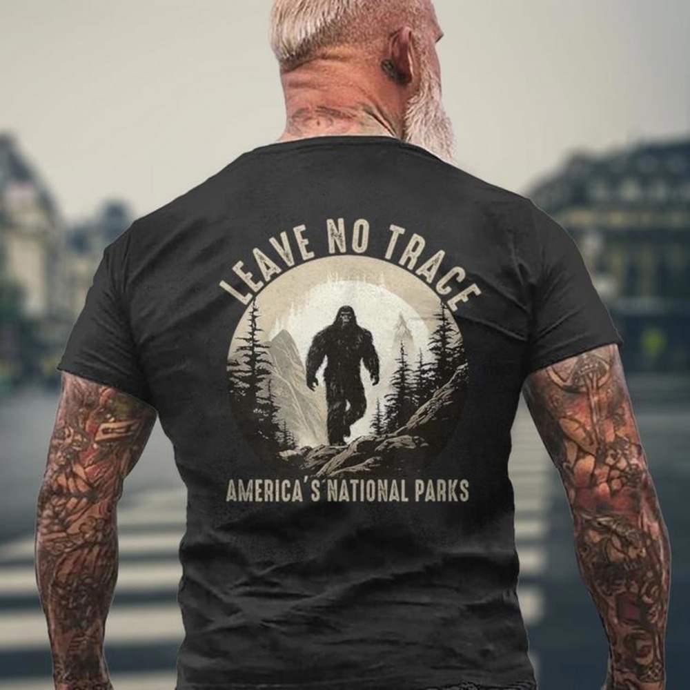 Leave No Trace America National Parks Sasquatch Men's T-shirt Back Print